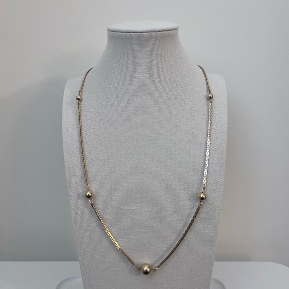 ✨ Vintage Gold Tone Avon Necklace - Picture 7 of 7